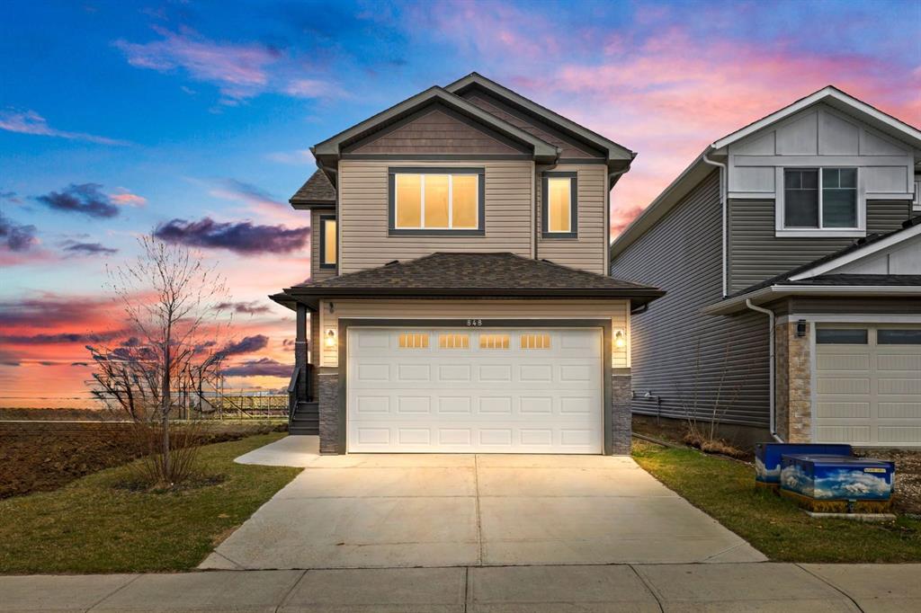 Picture of 848 Lakewood Circle , Strathmore Real Estate Listing