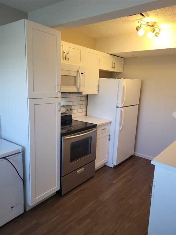 Picture of 40, 55 Lemoyne Crescent W, Lethbridge Real Estate Listing