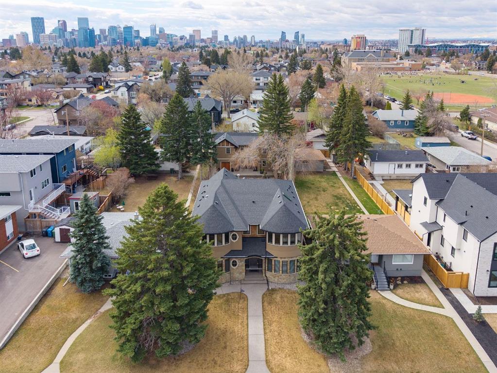 Picture of 915 24 Avenue NW, Calgary Real Estate Listing