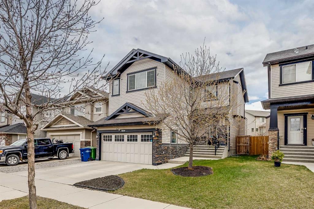 Picture of 270 Kings Heights Drive SE, Airdrie Real Estate Listing