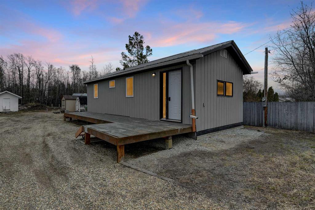 Picture of 10320 105 Avenue , Hythe Real Estate Listing