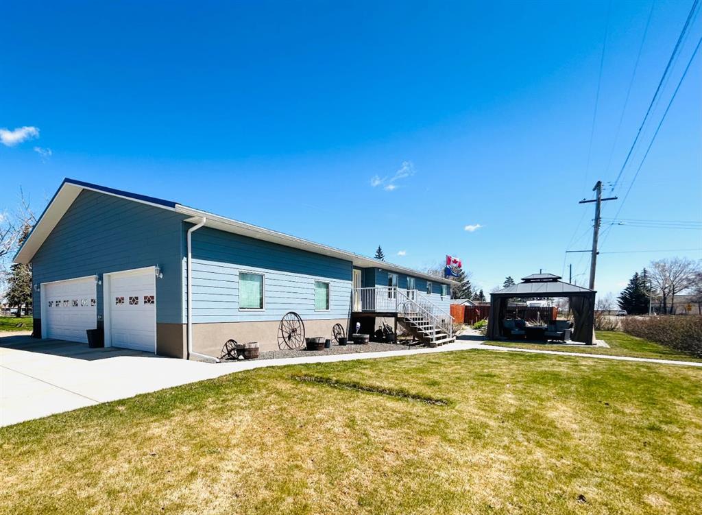 Picture of 402 5 Avenue E, Oyen Real Estate Listing