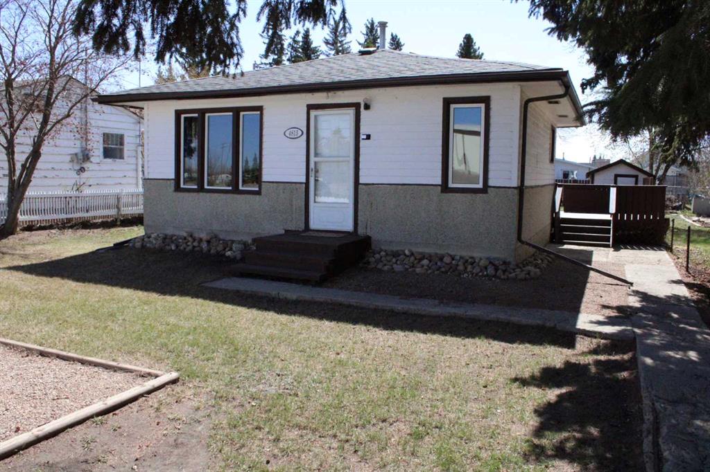 Picture of 4815 54 Street , Lloydminster Real Estate Listing