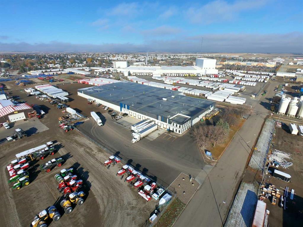 Picture of 1820 31 Street N, Lethbridge Real Estate Listing