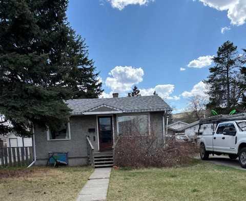 Picture of 6435 34 Avenue NW, Calgary Real Estate Listing