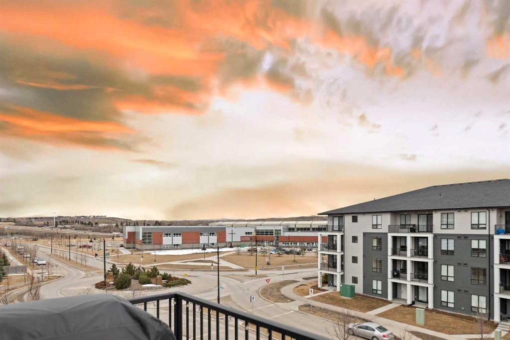 Picture of 7402, 151 Legacy Main Street SE, Calgary Real Estate Listing