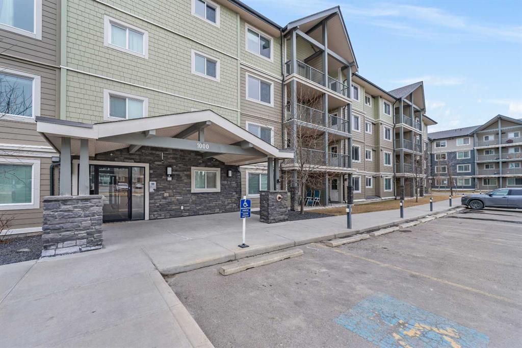 Picture of 1214, 181 Skyview Ranch Manor NE, Calgary Real Estate Listing