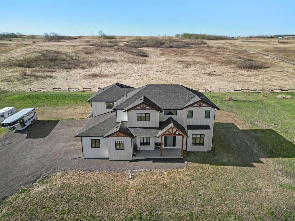 Picture of 378035 Tiki Ranch Place W, Okotoks Real Estate Listing