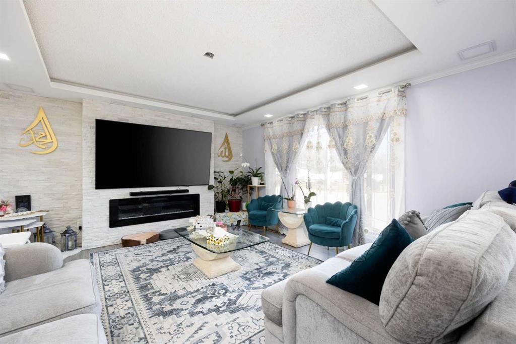 Picture of 129 Rosslyn Street , Fort McMurray Real Estate Listing