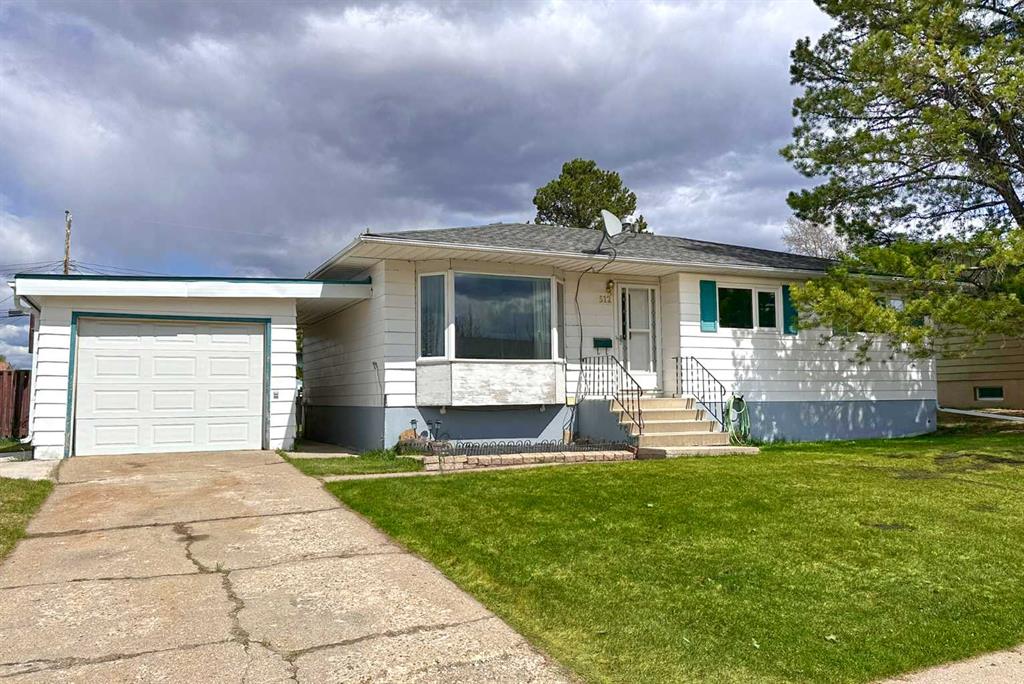 Picture of 512 5 Avenue , Fox Creek Real Estate Listing