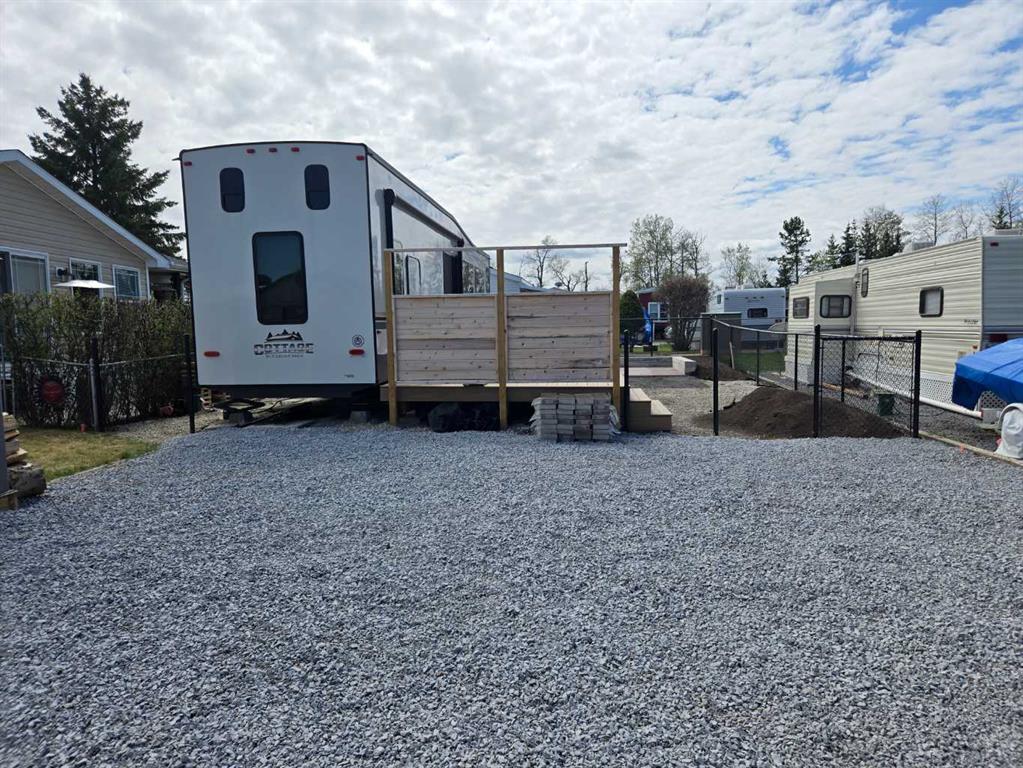 Picture of 145, 02540 Township Road 353  , Rural Red Deer County Real Estate Listing
