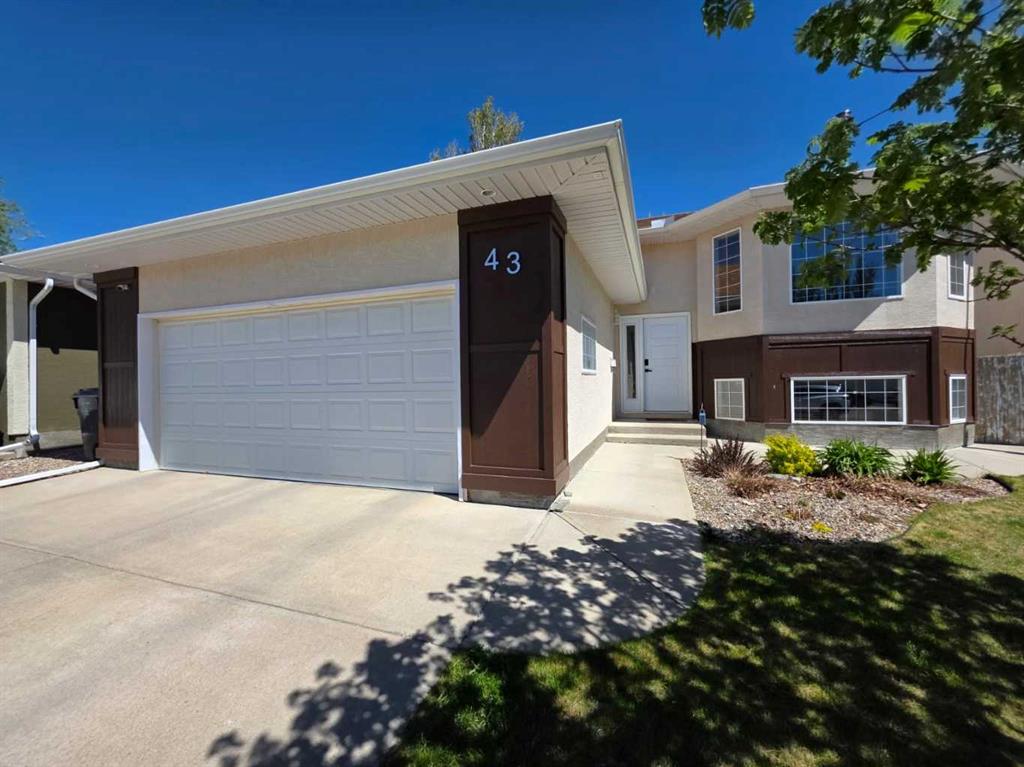 Picture of 43 Mt Blakiston Road W, Lethbridge Real Estate Listing
