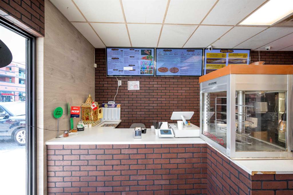Picture of 123 Pizza Avenue SW, Calgary Real Estate Listing
