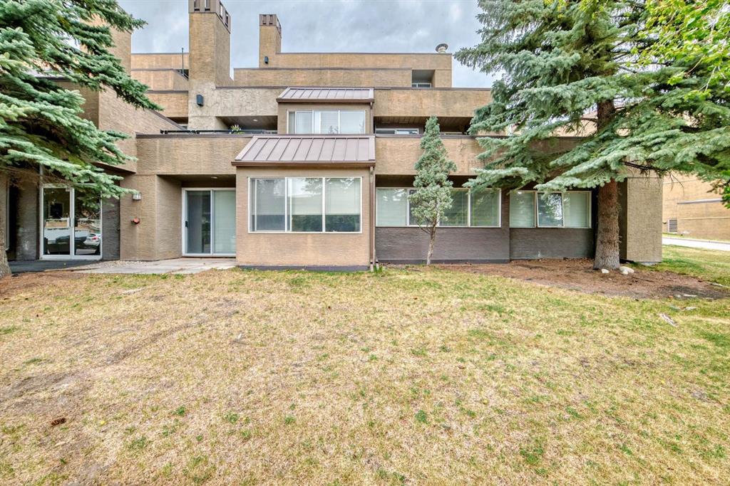 Picture of 2, 207 Village Terrace SW, Calgary Real Estate Listing