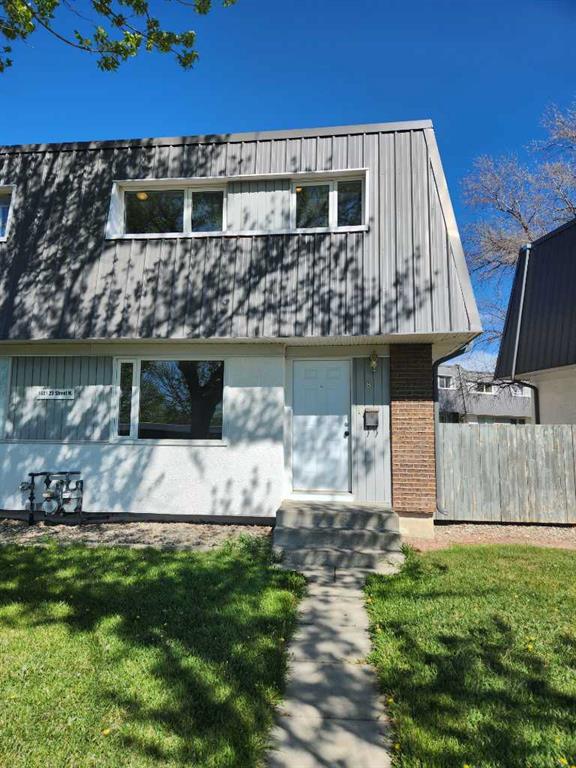 Picture of 8, 1601 23 Street N, Lethbridge Real Estate Listing