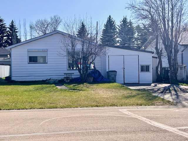 Picture of 1713 10A Street , Wainwright Real Estate Listing
