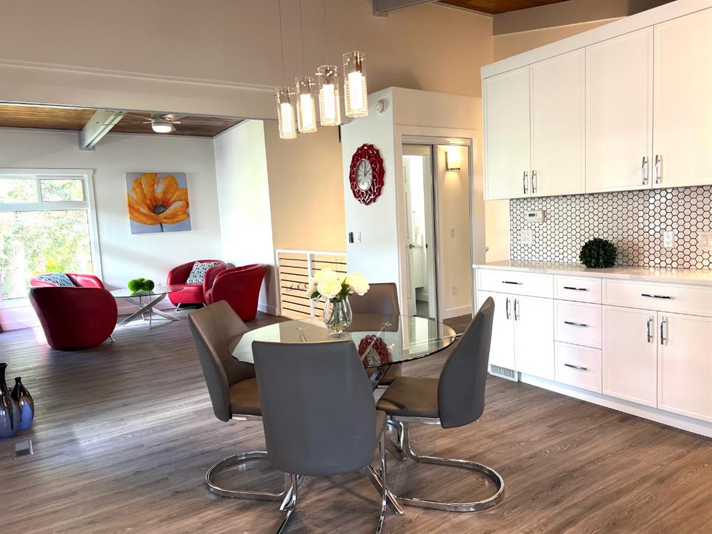 Picture of 11015 5 Street SW, Calgary Real Estate Listing