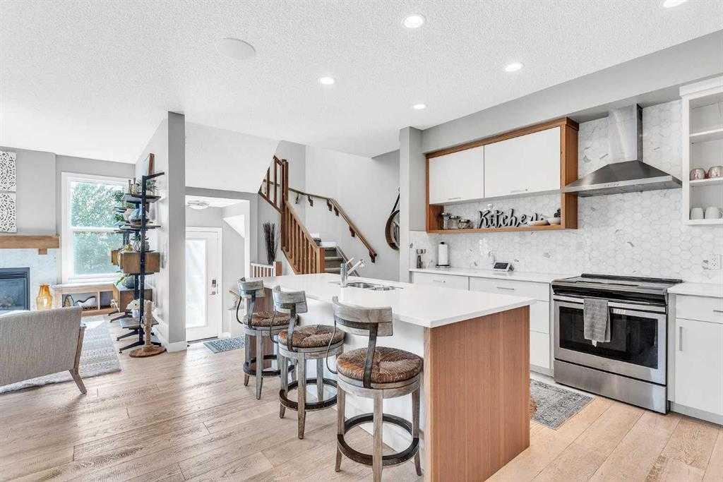 Picture of 333 Walgrove Terrace SE, Calgary Real Estate Listing