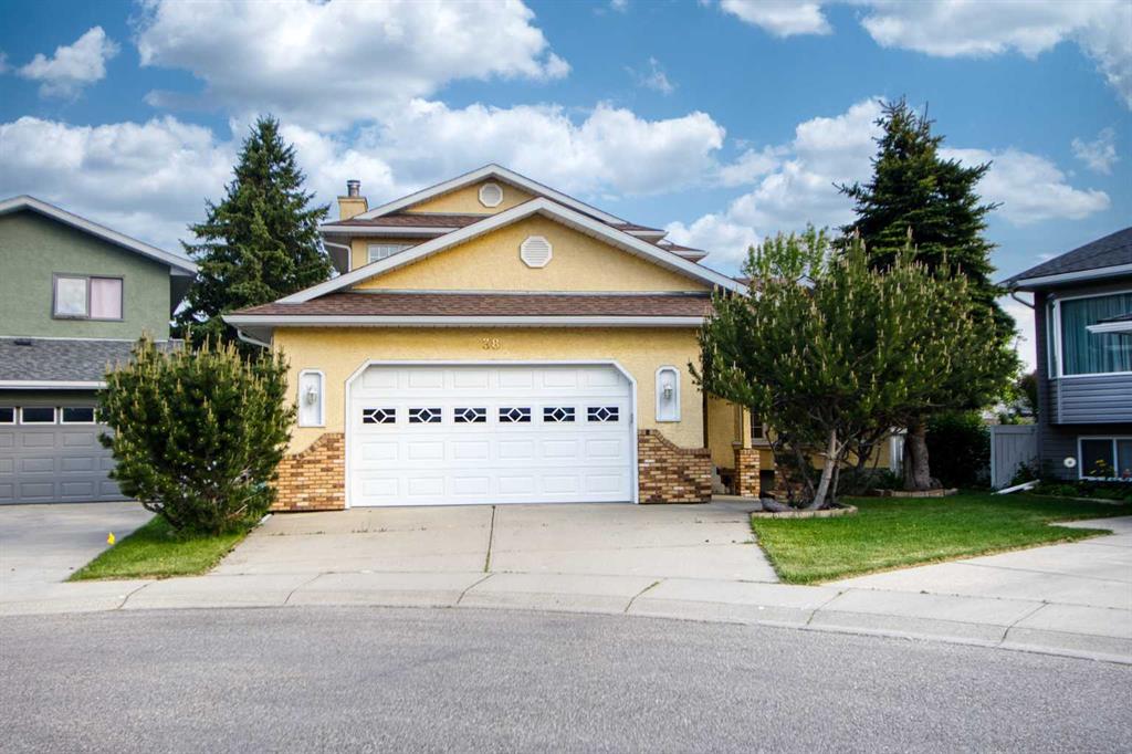 Picture of 38 Tiller Place SE, Airdrie Real Estate Listing