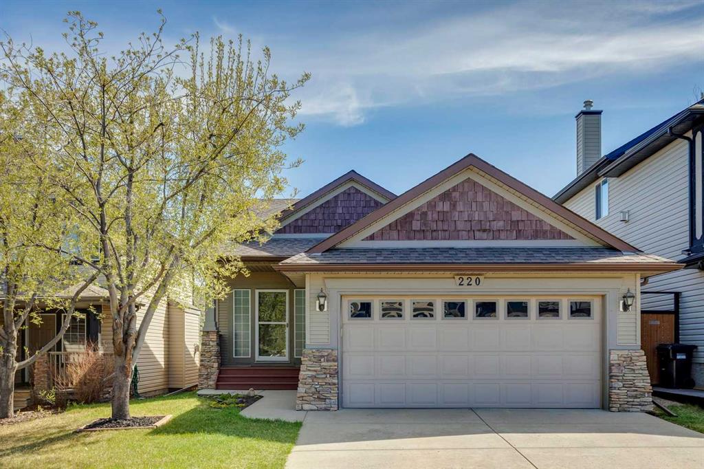 Picture of 220 Chapala Drive SE, Calgary Real Estate Listing