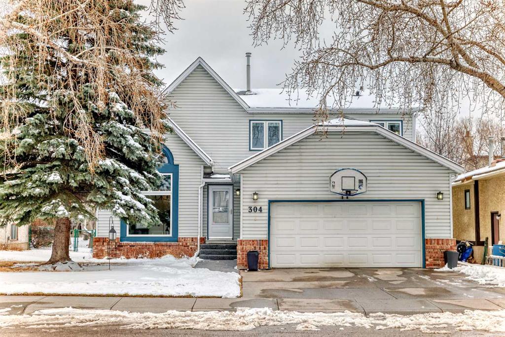Picture of 304 Hawkwood Boulevard NW, Calgary Real Estate Listing