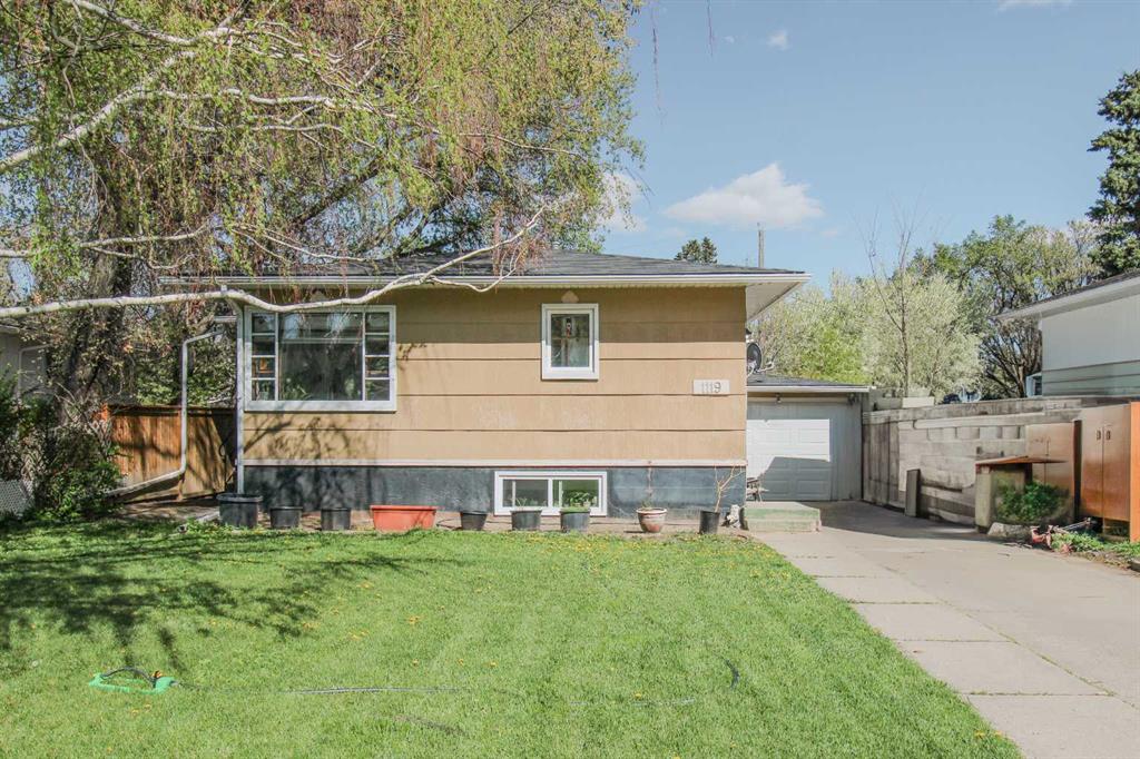 Picture of 1119 17A Street S, Lethbridge Real Estate Listing