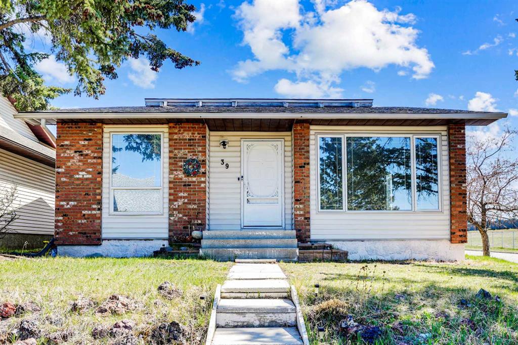 Picture of 39 Cedardale Crescent SW, Calgary Real Estate Listing