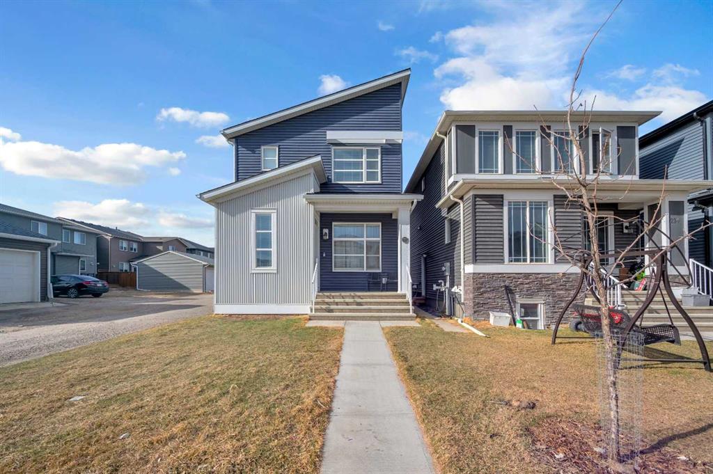 Picture of 220 Cornerstone Grove NE, Calgary Real Estate Listing