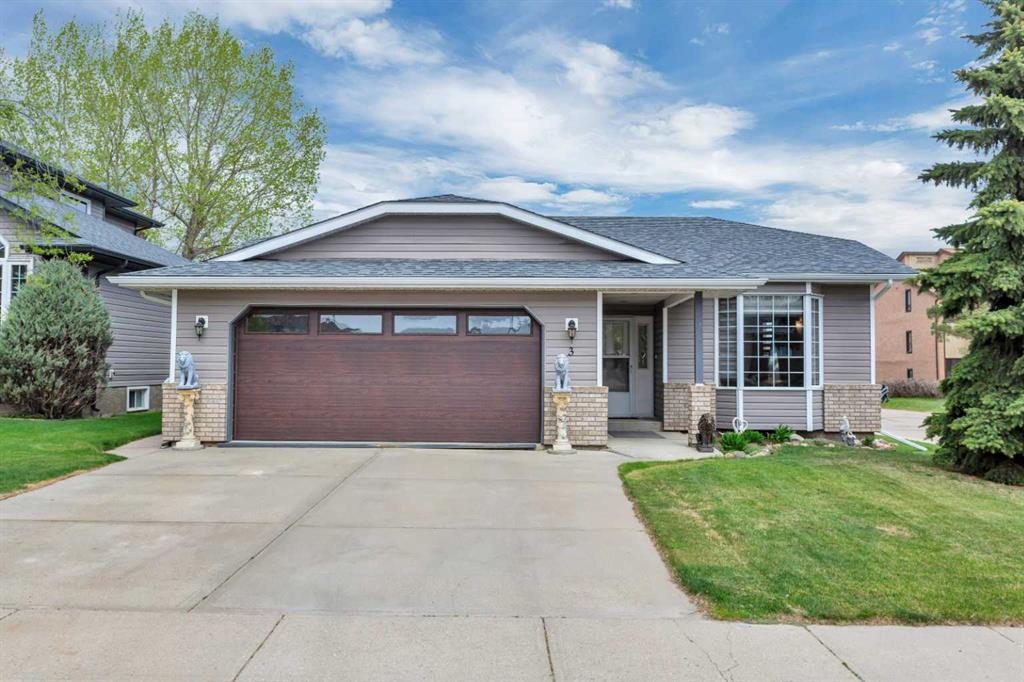 Picture of 3 Carnation Road , Lacombe Real Estate Listing