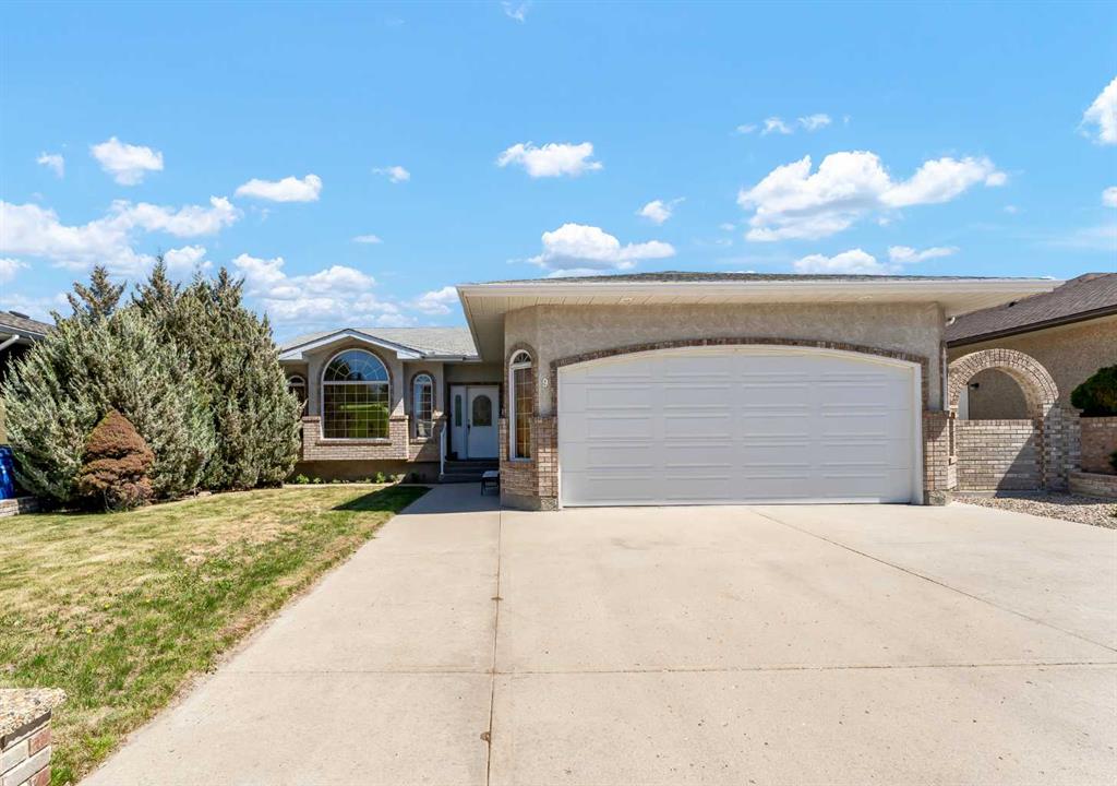 Picture of 9 Park Meadows Drive SE, Medicine Hat Real Estate Listing
