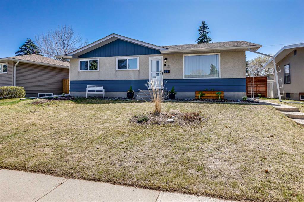 Picture of 811 Avonlea Place SE, Calgary Real Estate Listing