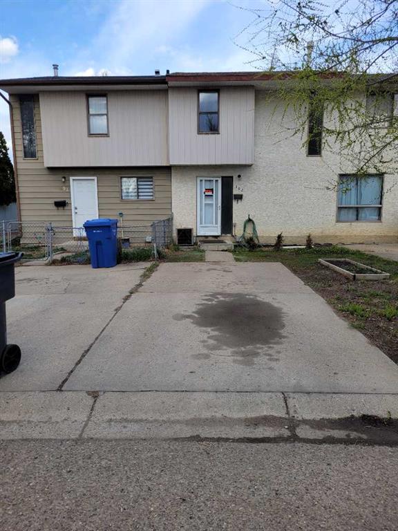 Picture of 302 Cooney Road SE, Medicine Hat Real Estate Listing