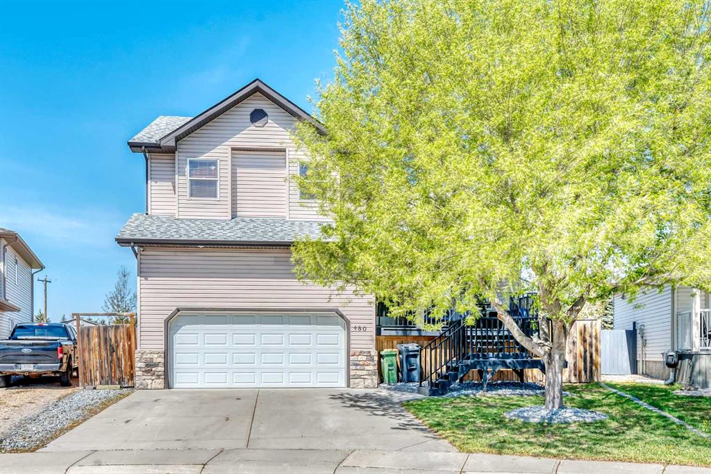 Picture of 480 Highland Close , Strathmore Real Estate Listing