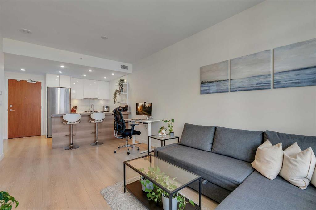 Picture of 906, 108 Waterfront Court SW, Calgary Real Estate Listing