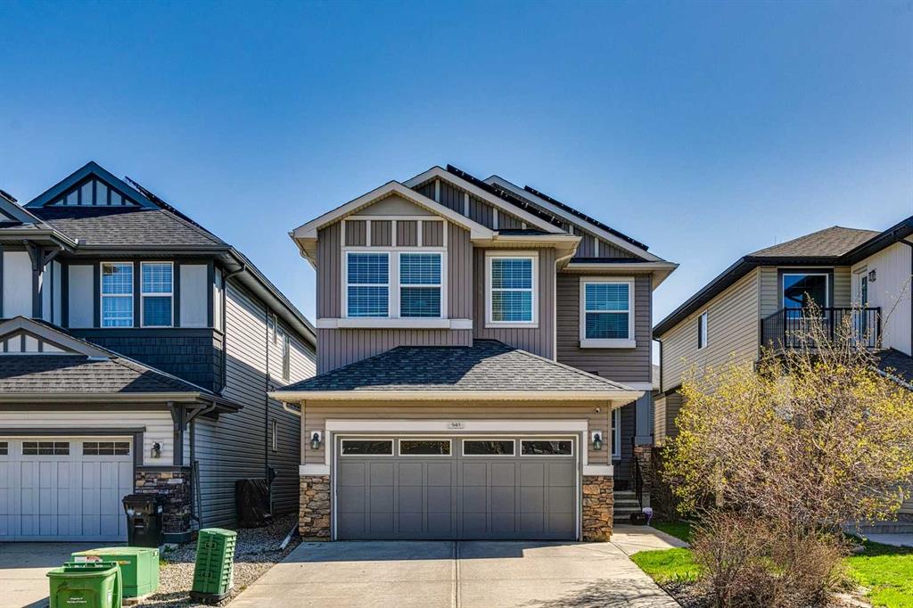 Picture of 141 Auburn Glen Manor SE, Calgary Real Estate Listing