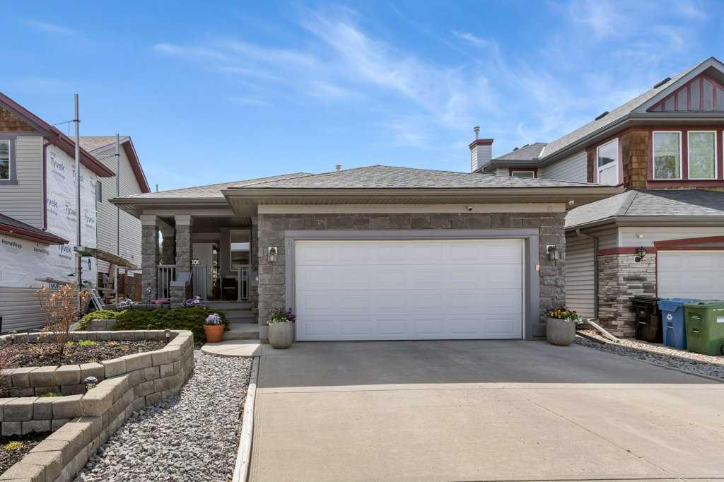 Picture of 61 Panamount Hill NW, Calgary Real Estate Listing