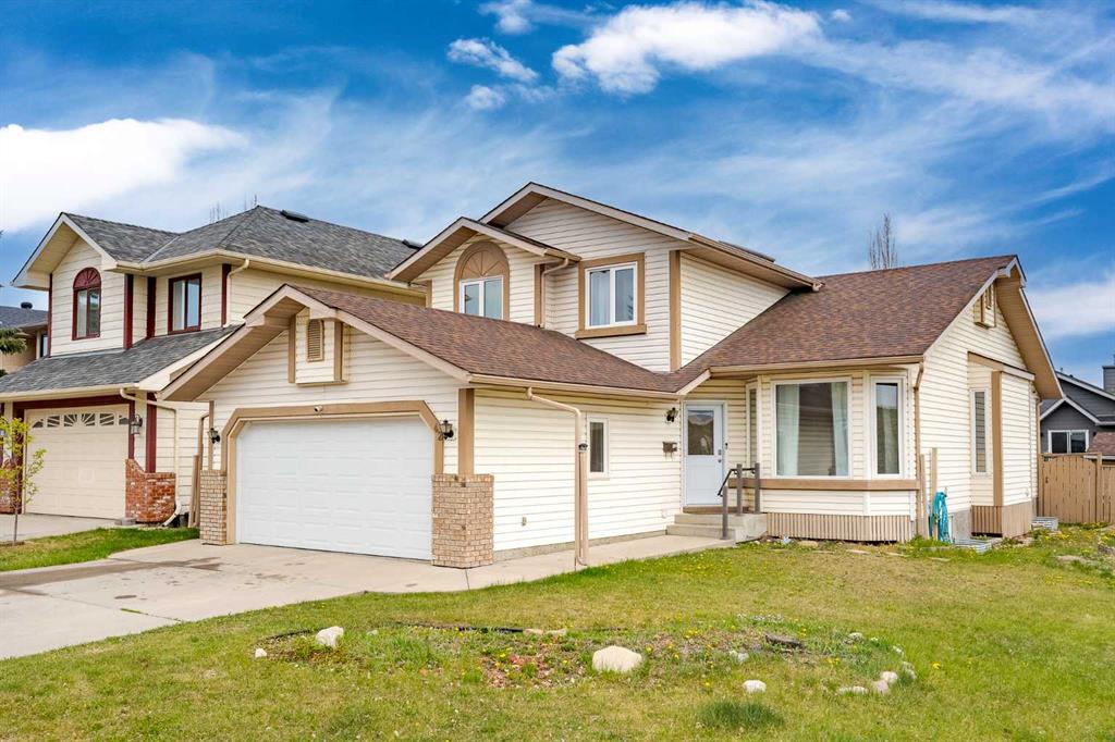Picture of 42 Sunvista Crescent SE, Calgary Real Estate Listing