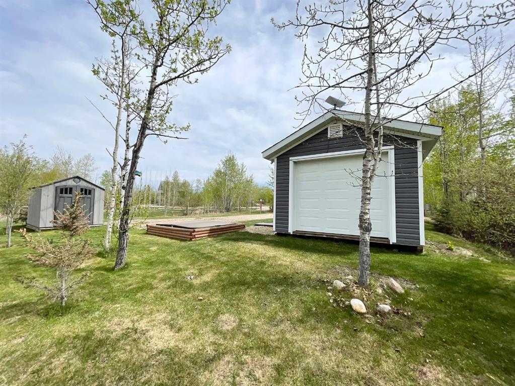 Picture of 28 Sunset Lane  , Rural Stettler No. 6, County of Real Estate Listing