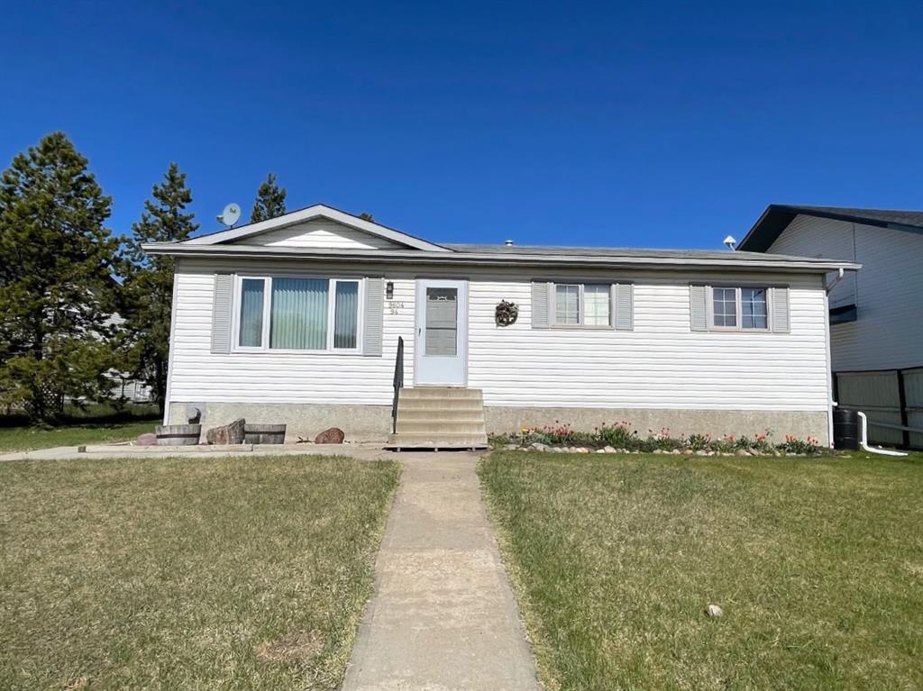 Picture of 9604 94 Street , Wembley Real Estate Listing