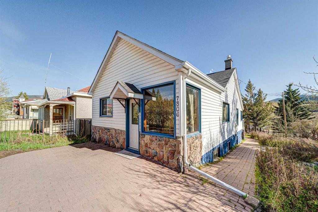 Picture of 7806 20 Avenue , Coleman Real Estate Listing