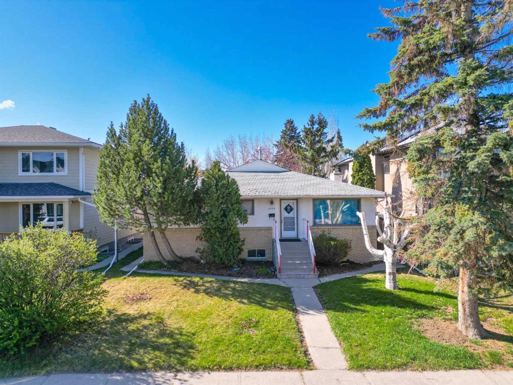 Picture of 2039 37 Avenue SW, Calgary Real Estate Listing