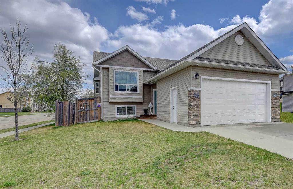 Picture of 7121 88 Street , Grande Prairie Real Estate Listing