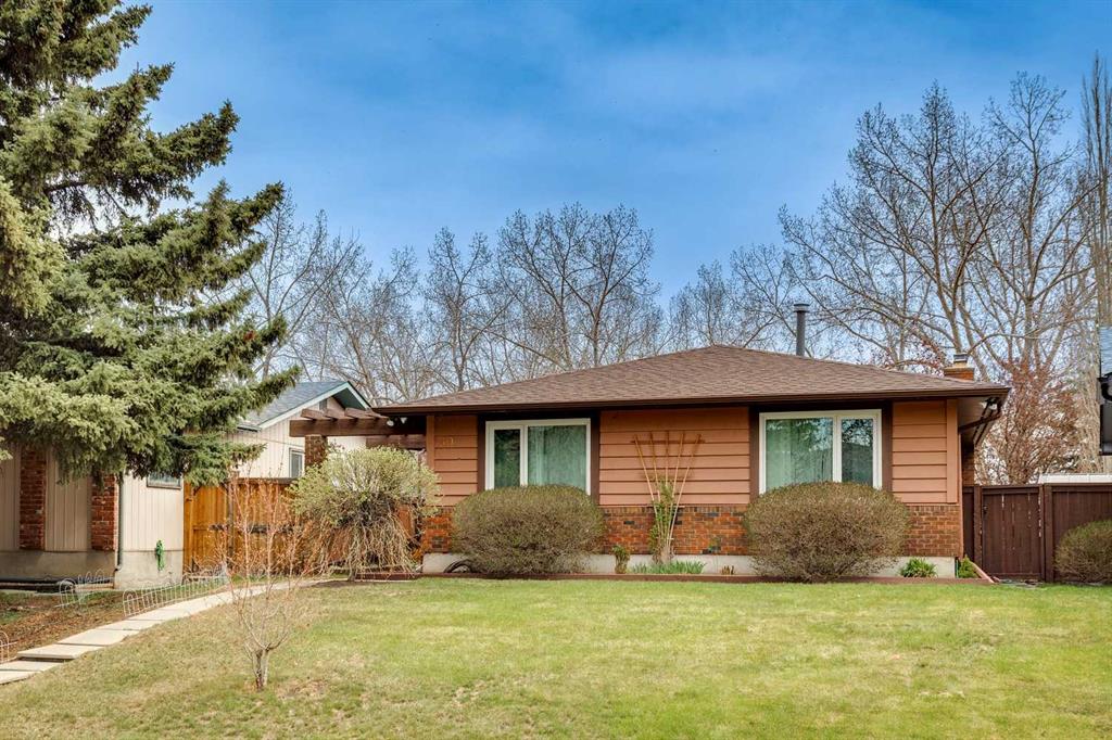Picture of 40 Midglen Road SE, Calgary Real Estate Listing