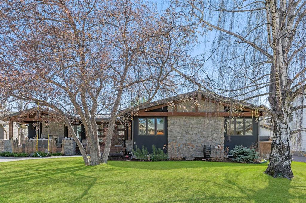 Picture of 7312 Kelsey Place SW, Calgary Real Estate Listing