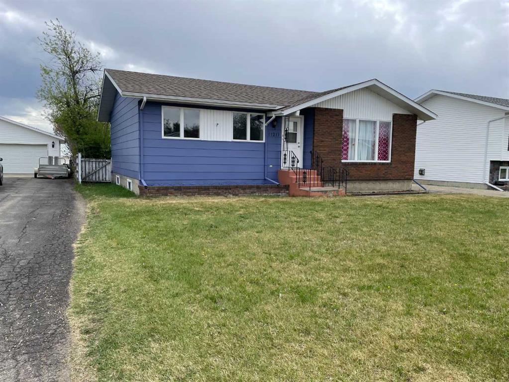 Picture of 11211 109 Avenue Close  , Fairview Real Estate Listing