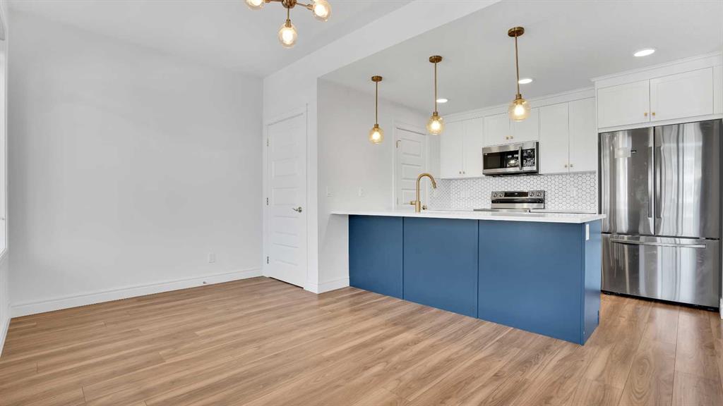 Picture of 390 Seton Passage SE, Calgary Real Estate Listing