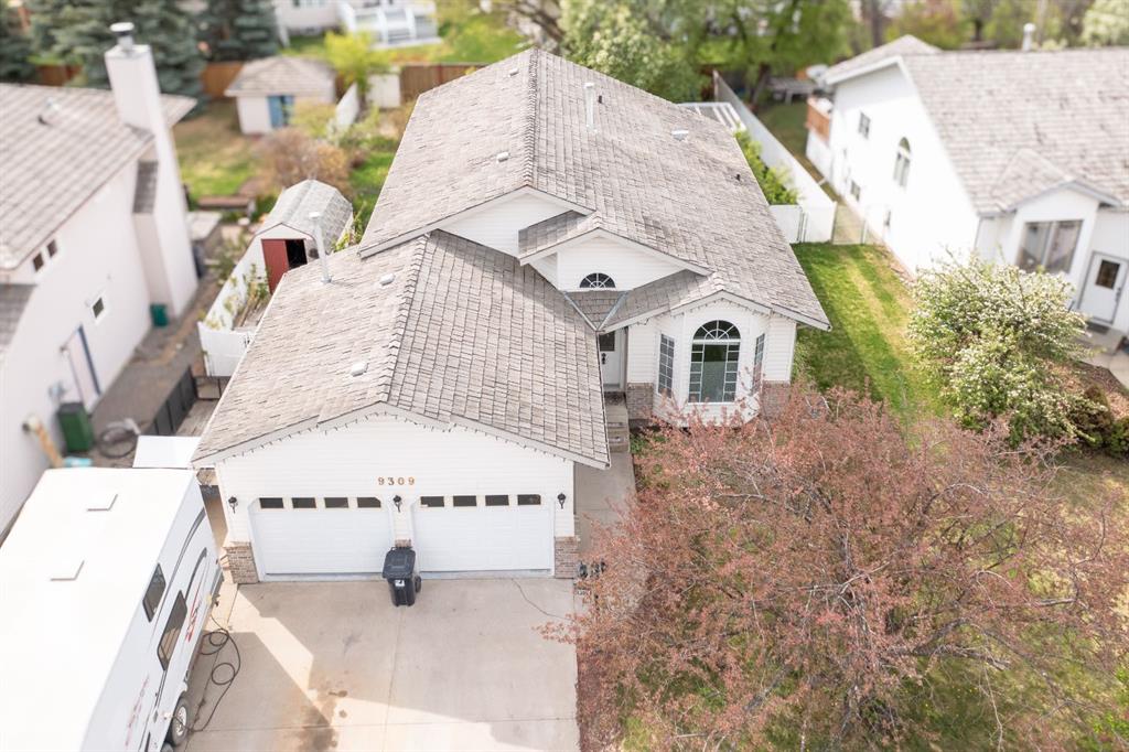 Picture of 9309 Wedgewood Drive N  , Wedgewood Real Estate Listing