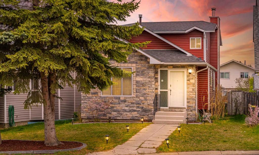 Picture of 26 Martingrove Mews NE, Calgary Real Estate Listing