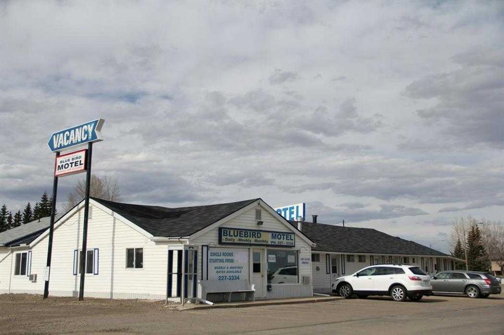 Picture of 4001 48 Avenue , Innisfail Real Estate Listing