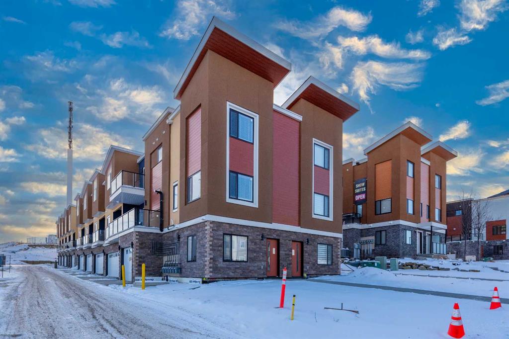 Picture of 105 Sage Hill Cir NW  , Calgary Real Estate Listing